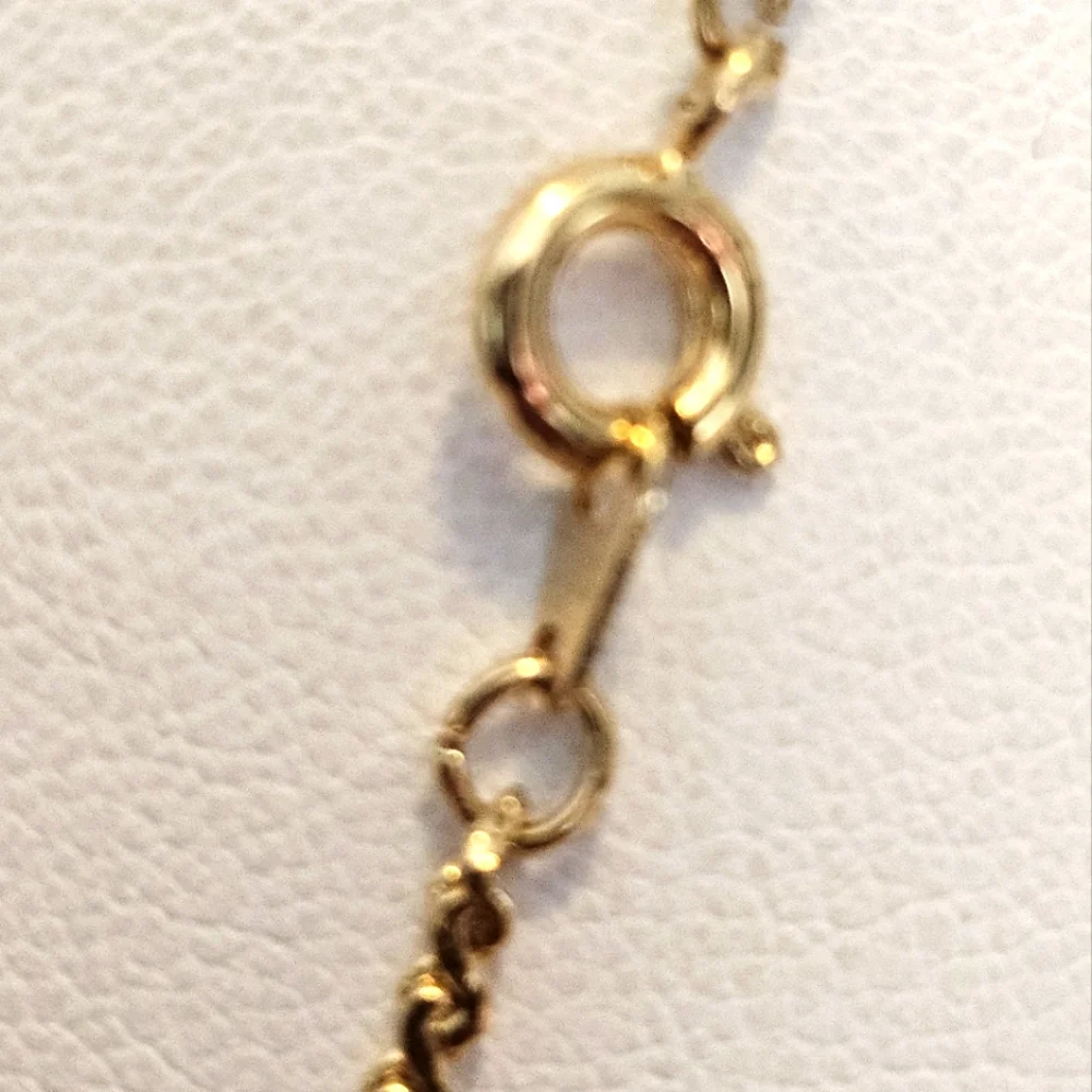 Beautiful Vintage Gold Tone Necklace With Opal And Pink Ruby Necklace.